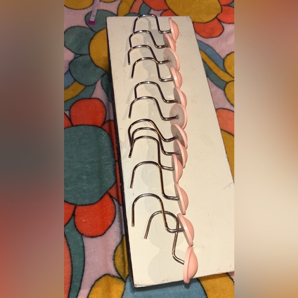 Light Matte Pink Circular Shower Curtain Hooks (12 Pieces) Brand New Looking - Picture 3 of 4